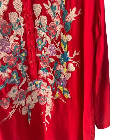 Luna Moon Women's Size Medium Red Embroidered Tunic Top - Picture 5 of 9